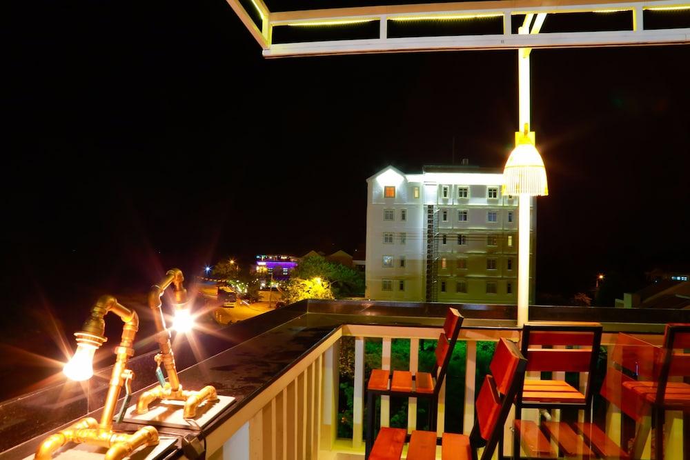 Big Sea Villa Hoi An Riverside Exterior photo